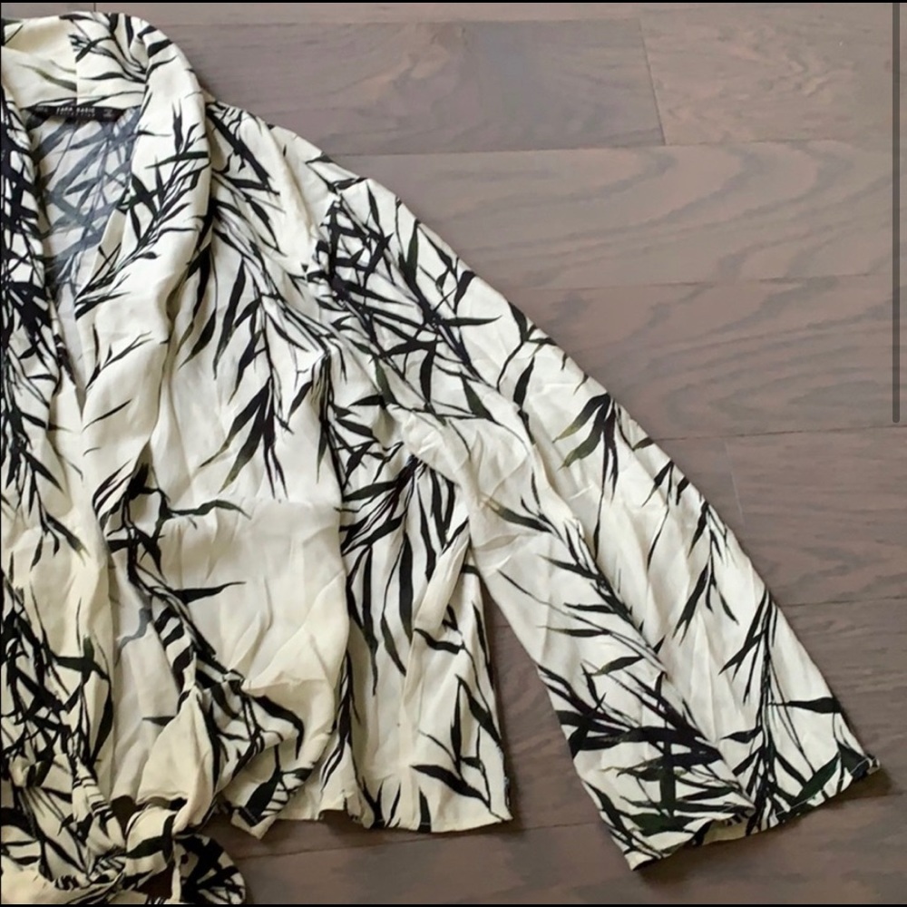NEW Zara Open Front Tropical Printed Blouse - L - Picture 2 of 4
